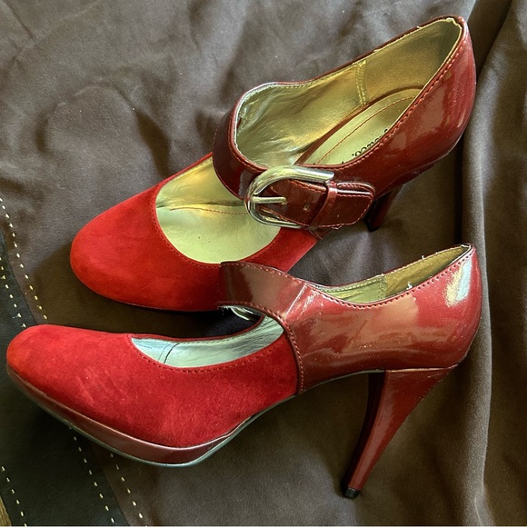 Burgundy patent and brushed high heeled Mary Jane’s ❤️ - Picture 5 of 5